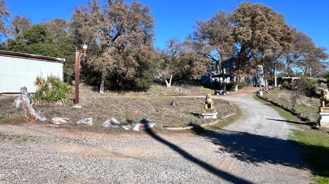 11145 S Rodesino Rd, Mountain Ranch, CA 95246