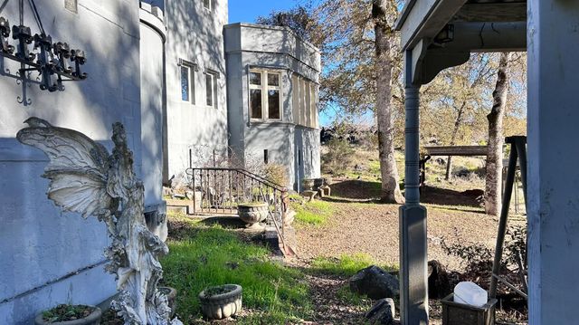 11145 S Rodesino Rd, Mountain Ranch, CA 95246