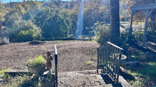 11145 S Rodesino Rd, Mountain Ranch, CA 95246