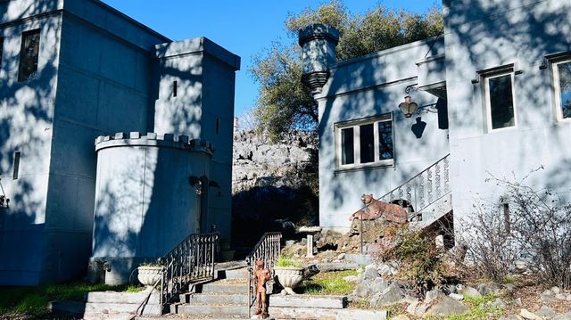 11145 S Rodesino Rd, Mountain Ranch, CA 95246