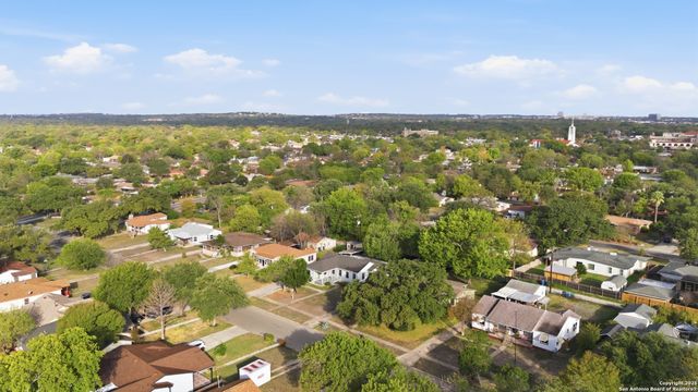 2375 W Mulberry Ave, San Antonio, TX 78201