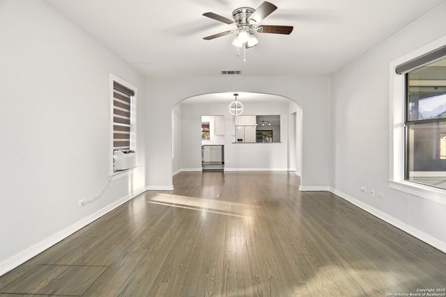 2375 W Mulberry Ave, San Antonio, TX 78201