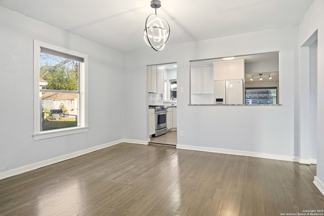 2375 W Mulberry Ave, San Antonio, TX 78201