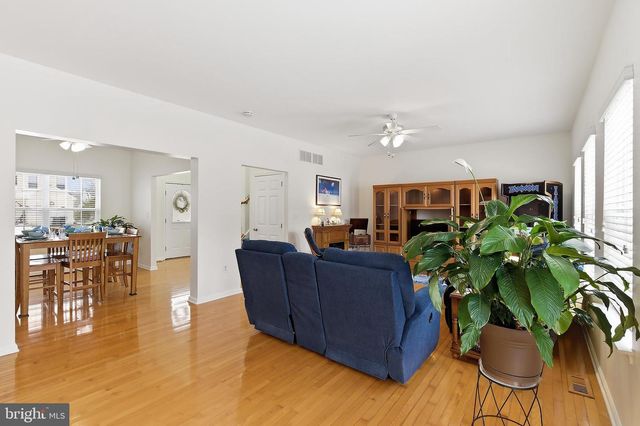 312 MEADOWS DR, Galloway, NJ 08205