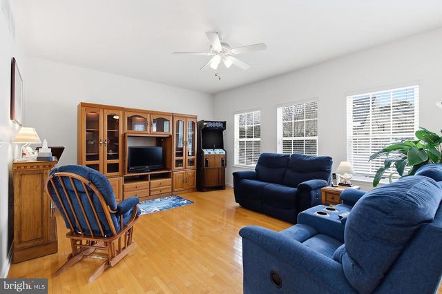 312 MEADOWS DR, Galloway, NJ 08205