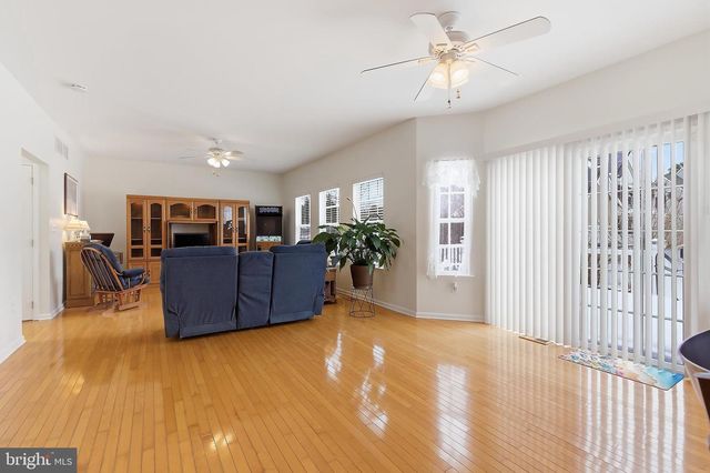 312 MEADOWS DR, Galloway, NJ 08205