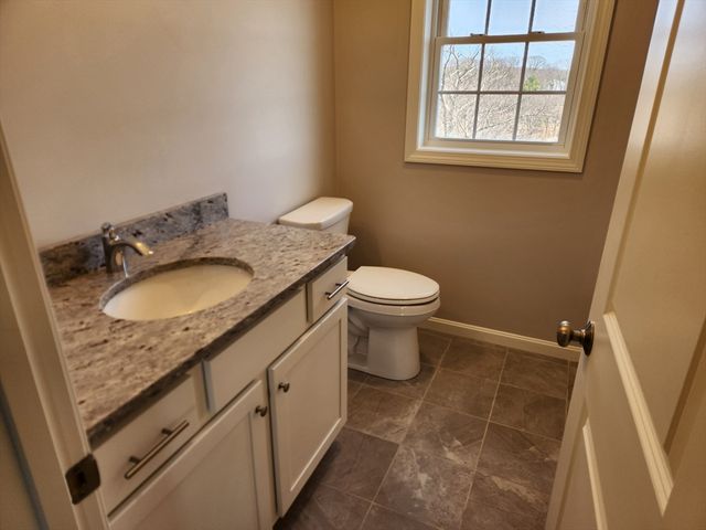 53 Kelly Lane, Lynn, MA 01904