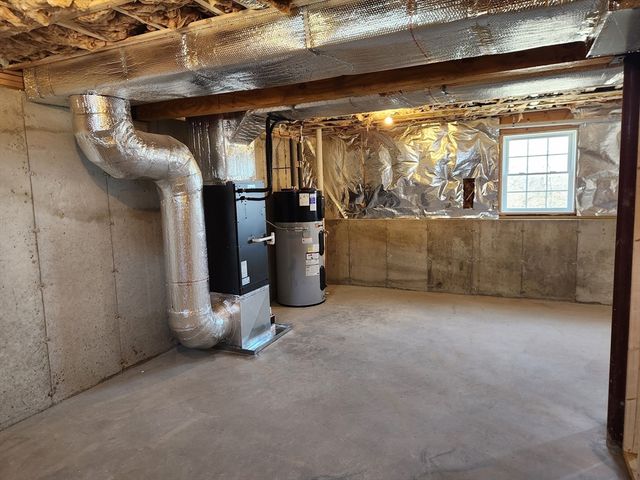 53 Kelly Lane, Lynn, MA 01904