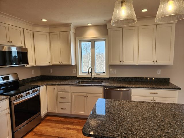 53 Kelly Lane, Lynn, MA 01904