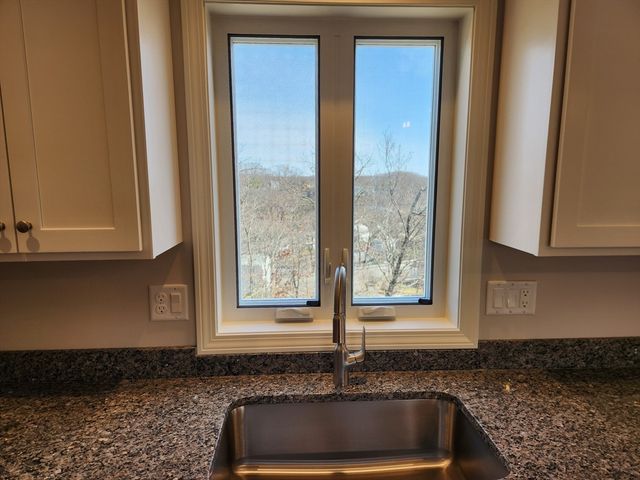 53 Kelly Lane, Lynn, MA 01904