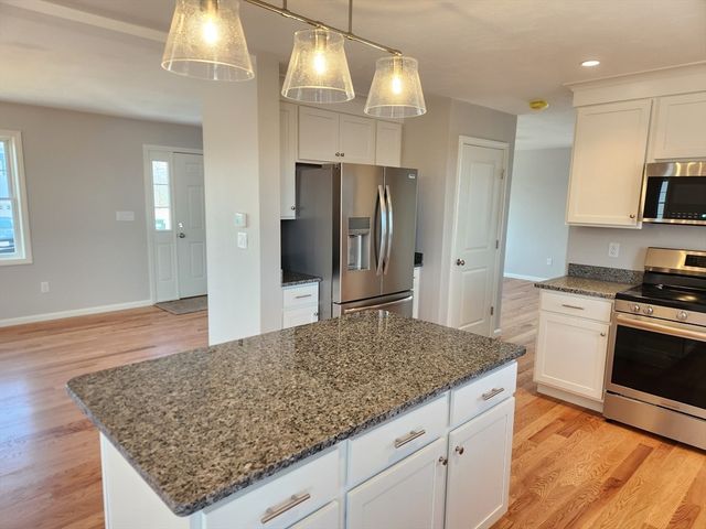 53 Kelly Lane, Lynn, MA 01904