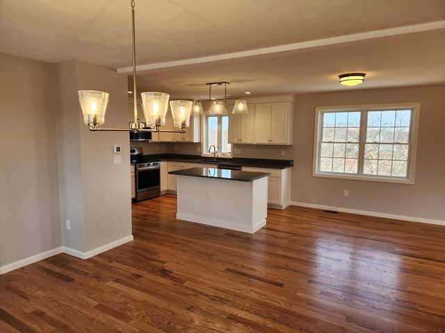 53 Kelly Lane, Lynn, MA 01904