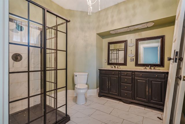 1001 S Travis Street, Sherman, TX 75090