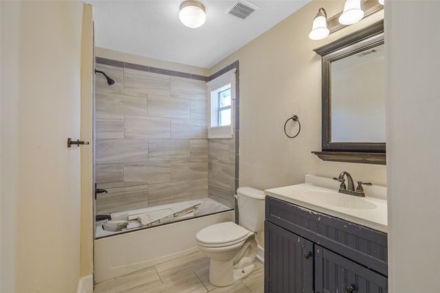1001 S Travis Street, Sherman, TX 75090