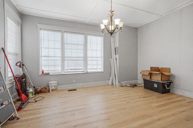 1001 S Travis Street, Sherman, TX 75090