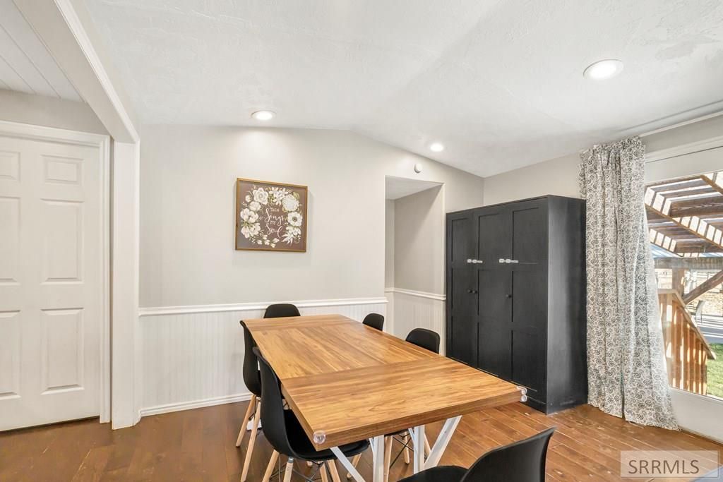 Image 12 of property listing at 2982 N 5th W, Idaho Falls, ID 83401