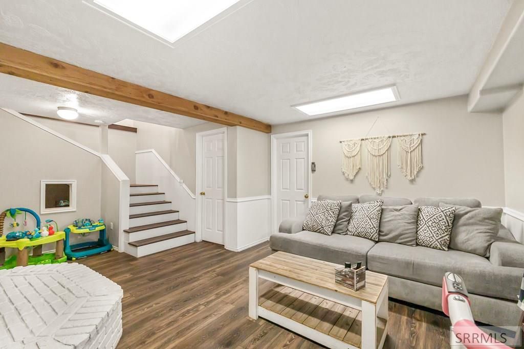 Image 22 of property listing at 2982 N 5th W, Idaho Falls, ID 83401