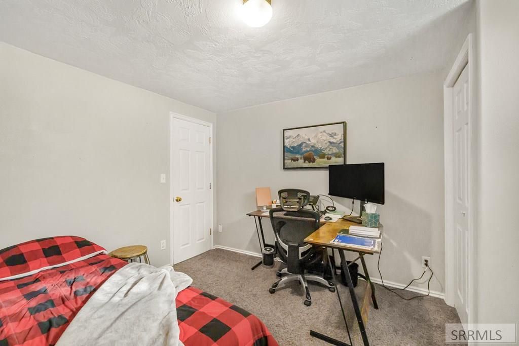 Image 30 of property listing at 2982 N 5th W, Idaho Falls, ID 83401