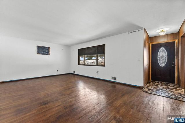 316-318 Maitland Avenue, Paterson, NJ 07502