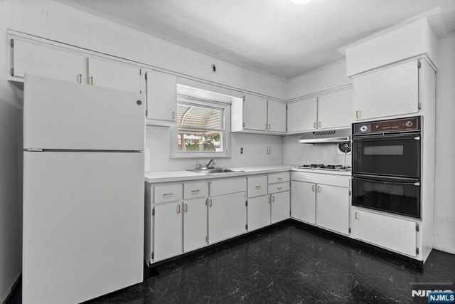 316-318 Maitland Avenue, Paterson, NJ 07502