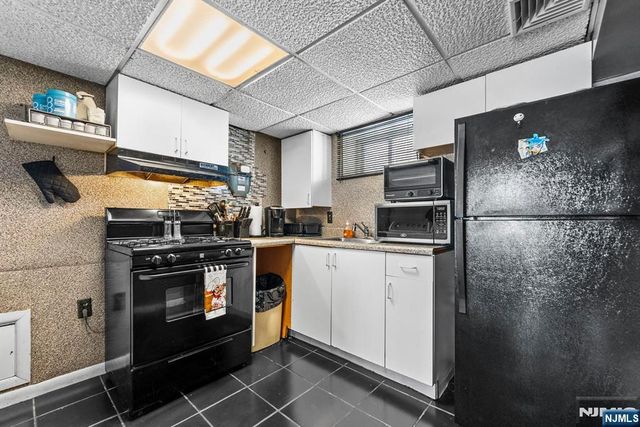 316-318 Maitland Avenue, Paterson, NJ 07502