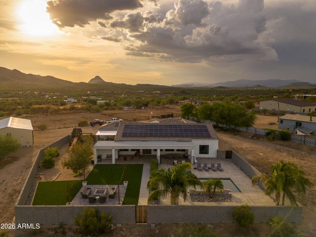 119 E Sabrosa Drive, New River, AZ 85087