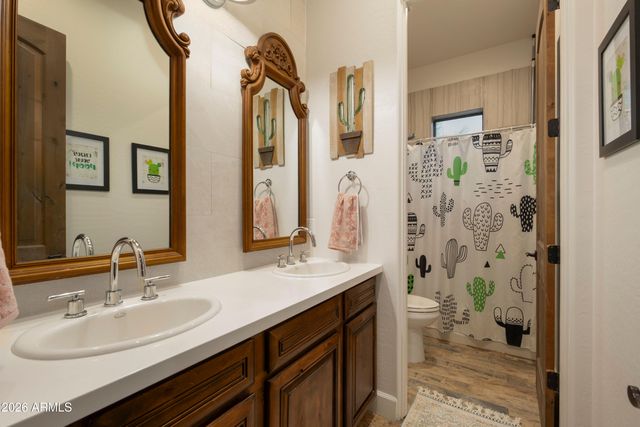 119 E Sabrosa Drive, New River, AZ 85087