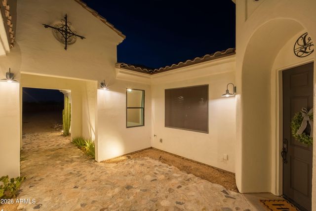 119 E Sabrosa Drive, New River, AZ 85087