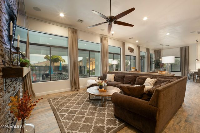 119 E Sabrosa Drive, New River, AZ 85087