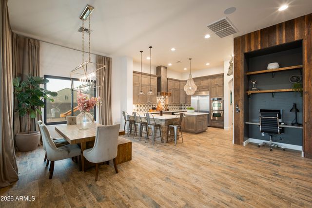119 E Sabrosa Drive, New River, AZ 85087