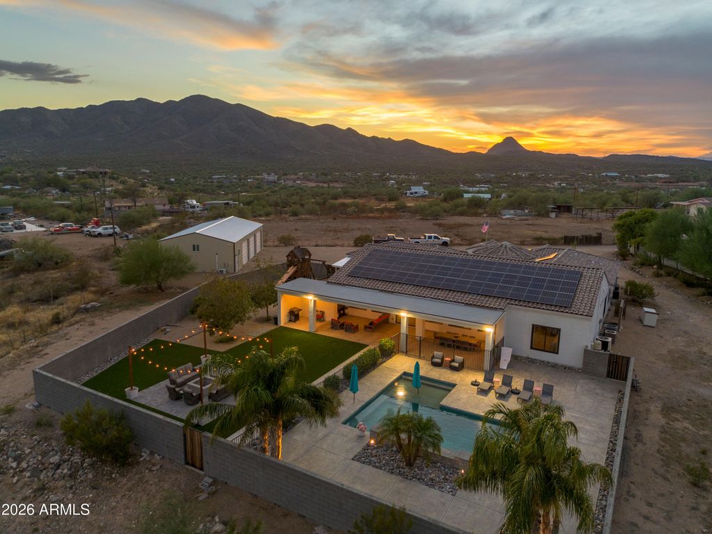 119 E Sabrosa Drive, New River, AZ 85087 — exterior