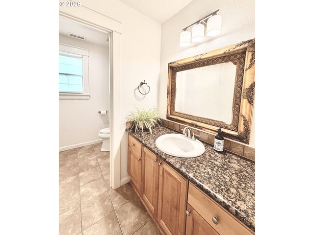 9356 Se 143RD Ave, Happy Valley, OR 97086