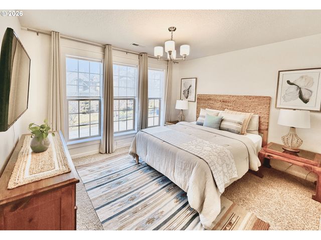 9356 Se 143RD Ave, Happy Valley, OR 97086