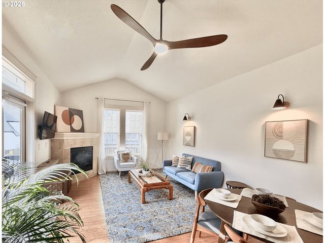 9356 Se 143RD Ave, Happy Valley, OR 97086