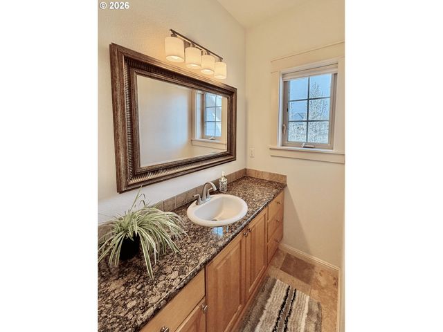 9356 Se 143RD Ave, Happy Valley, OR 97086