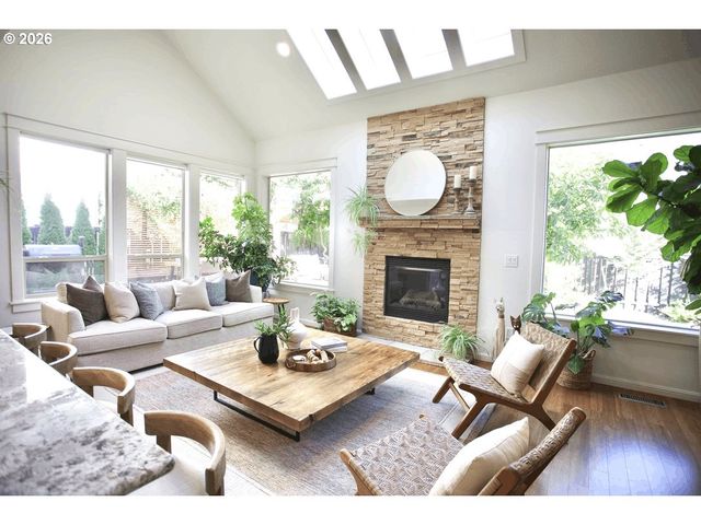 9356 Se 143RD Ave, Happy Valley, OR 97086