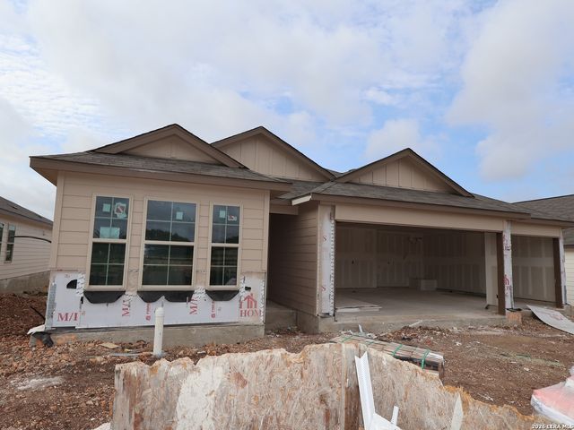 1037 Eagle Crossing, Seguin, TX 78155