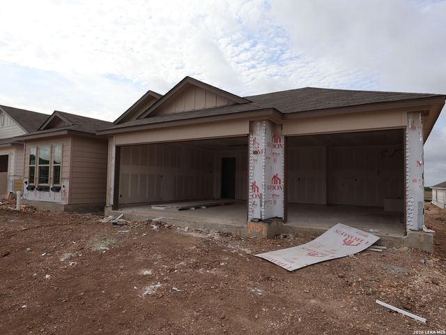 1037 Eagle Crossing, Seguin, TX 78155