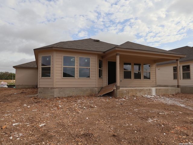 1037 Eagle Crossing, Seguin, TX 78155