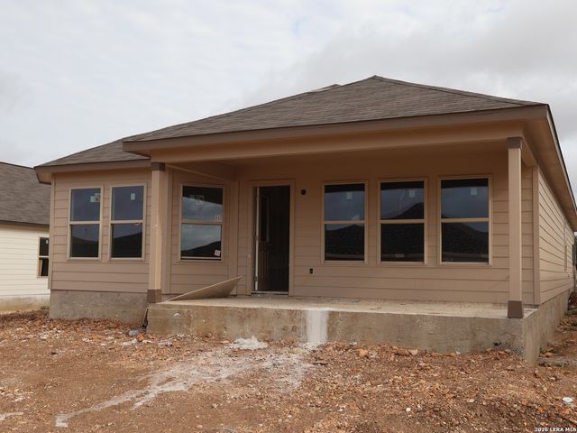 1037 Eagle Crossing, Seguin, TX 78155