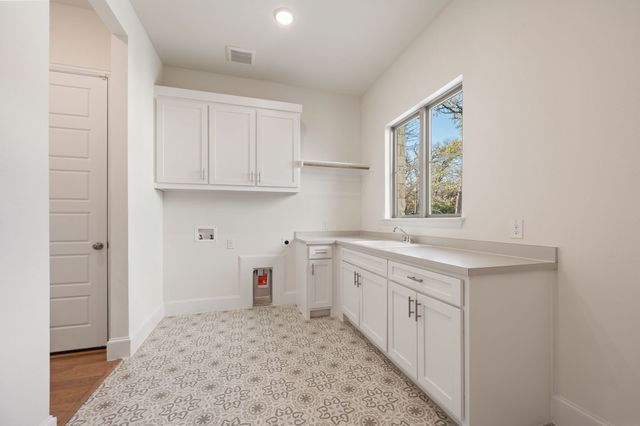 2131 Ravenwood Drive, Keller, TX 76262