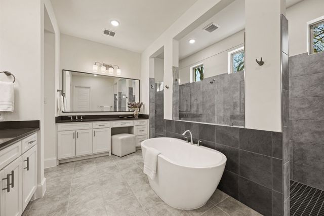 2131 Ravenwood Drive, Keller, TX 76262