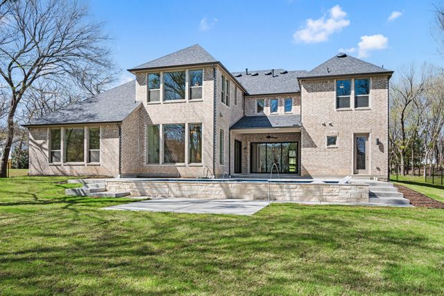 2131 Ravenwood Drive, Keller, TX 76262