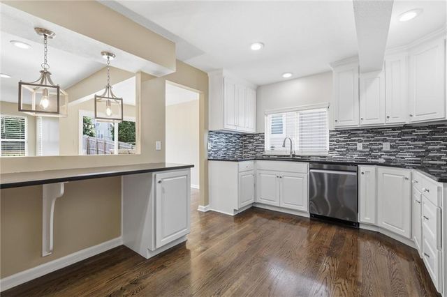 16413 Indian Creek Parkway, Olathe, KS 66062