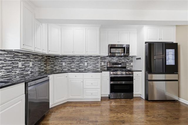 16413 Indian Creek Parkway, Olathe, KS 66062