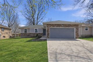 16413 Indian Creek Parkway, Olathe, KS 66062