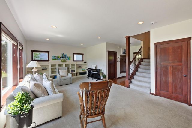 34 Windsor Wood Path, Hudson, WI 54016