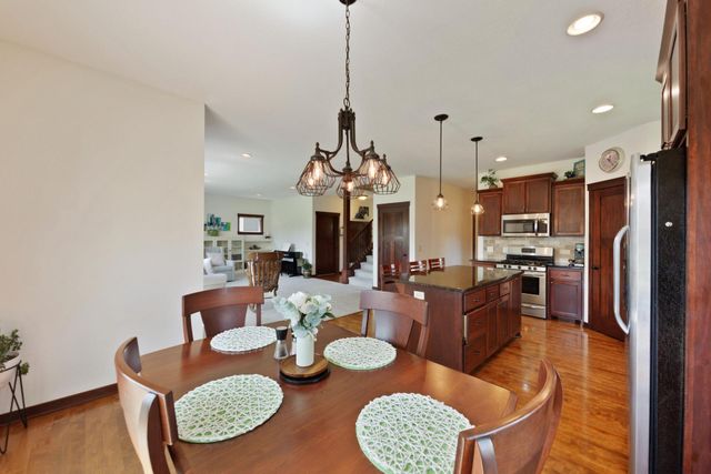 34 Windsor Wood Path, Hudson, WI 54016