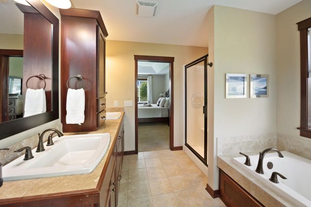 34 Windsor Wood Path, Hudson, WI 54016