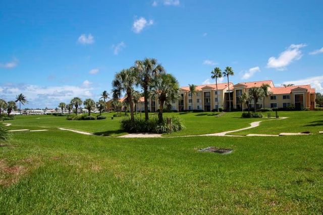 160 YACHT CLUB Way 210, Hypoluxo, FL 33462